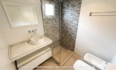 Dúplex 3 ambientes 100 m² en alquiler con cochera en Adrogué