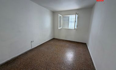 Casa en alquiler c/ cochera en Centro