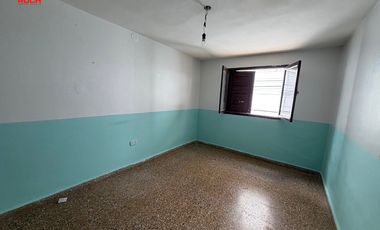Casa en alquiler c/ cochera en Centro