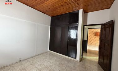 Casa en alquiler c/ cochera en Centro