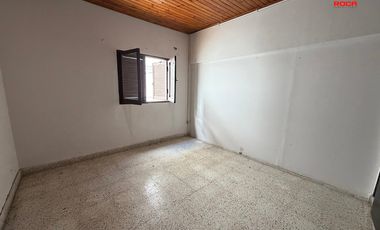 Casa en alquiler c/ cochera en Centro