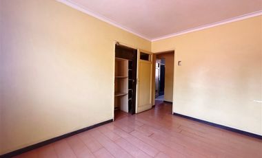 Casa en Arriendo en Casa amplia en Ñuñoa con alto potencial comercial