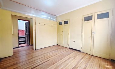 Casa en Arriendo en Casa amplia en Ñuñoa con alto potencial comercial