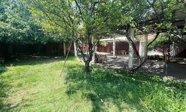 Casa en Arriendo en Casa amplia en Ñuñoa con alto potencial comercial