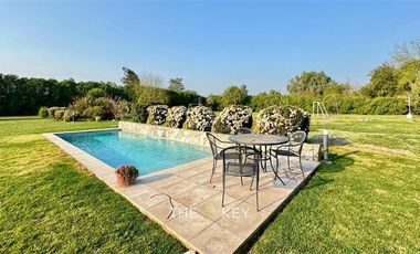 Casa en Venta en Condominio Los Nogales - Chicureo