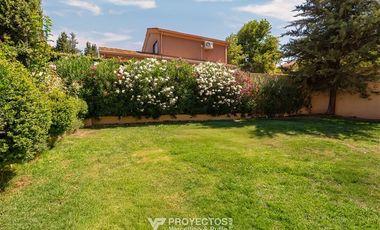 Casa en Arriendo en Pie Andino, Huinganal