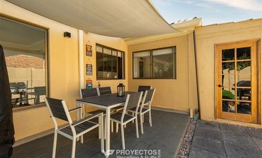 Casa en Arriendo en Pie Andino, Huinganal