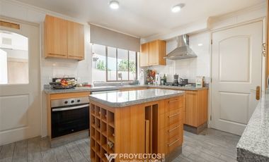 Casa en Arriendo en Pie Andino, Huinganal