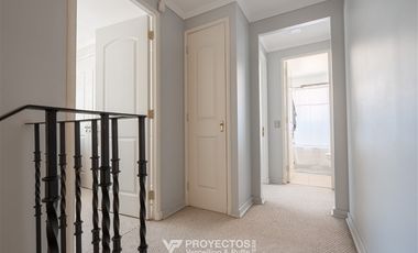 Casa en Arriendo en Pie Andino, Huinganal