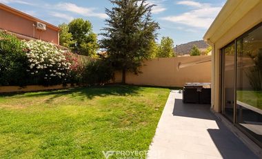 Casa en Arriendo en Pie Andino, Huinganal