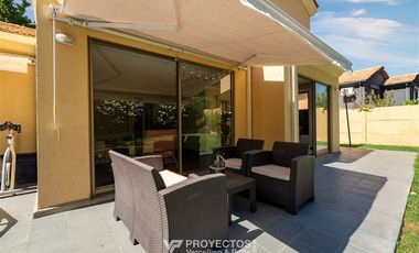 Casa en Arriendo en Pie Andino, Huinganal