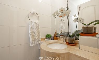 Casa en Arriendo en Pie Andino, Huinganal