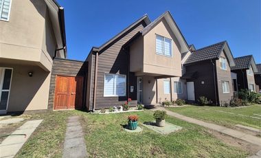 Casa en Arriendo en Parque Nativo