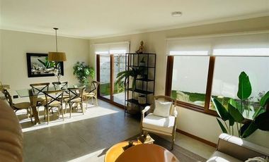 Casa en Venta en Cercano a Colegio Santo Tomás