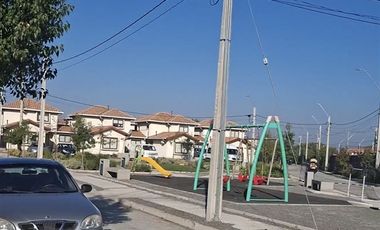 Casa en Venta en Cercano a Colegio Santo Tomás