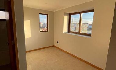 Casa en Venta en Cercano a Colegio Santo Tomás