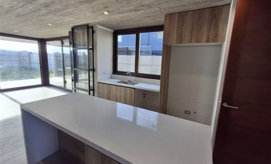 Casa en Venta en Condominio Reserva Las Rastras