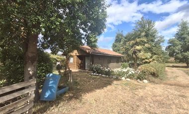 Casa en Venta en Terreno con cabaña en Huilquilemu