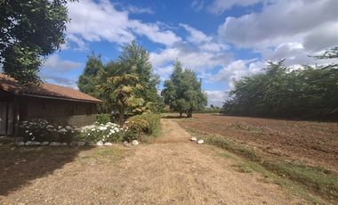 Casa en Venta en Terreno con cabaña en Huilquilemu