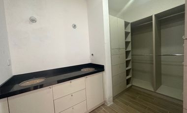 CASA EN VENTA EN CUMBRES SANTORAL - GARCIA