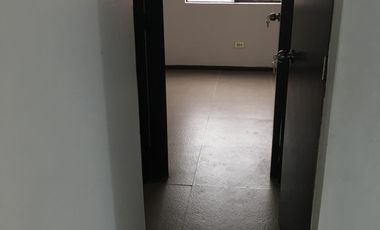 MACUL  ARRIENDO CASA 2 PISOS 3 DORMITORIOS 2 BAÑOS