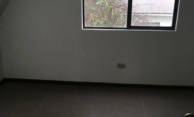 MACUL  ARRIENDO CASA 2 PISOS 3 DORMITORIOS 2 BAÑOS