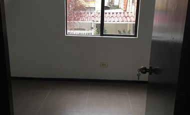 MACUL  ARRIENDO CASA 2 PISOS 3 DORMITORIOS 2 BAÑOS
