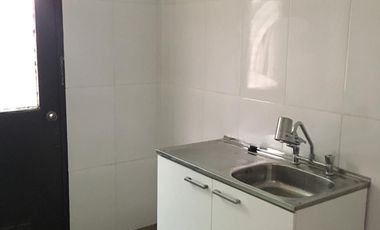 MACUL  ARRIENDO CASA 2 PISOS 3 DORMITORIOS 2 BAÑOS