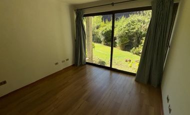 Casa en venta c/ estacionamiento en Nogales