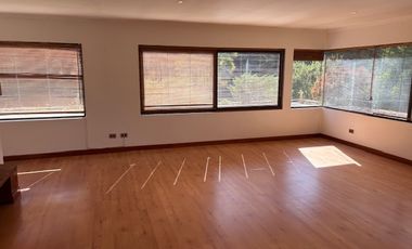 Casa en venta c/ estacionamiento en Nogales