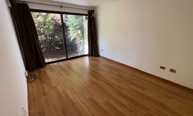 Casa en venta c/ estacionamiento en Nogales