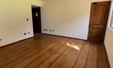 Casa en venta c/ estacionamiento en Nogales