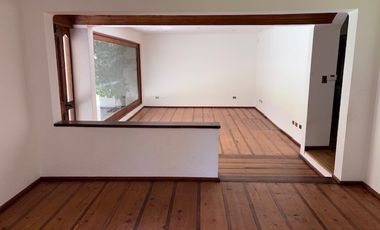 Casa en venta c/ estacionamiento en Nogales