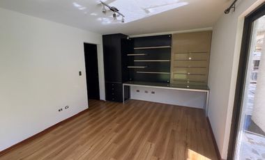 Casa en venta c/ estacionamiento en Nogales