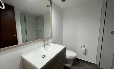 ARRIENDO APARTAMENTO EN EL POBLADO CALLE 10