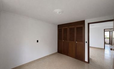 ARRIENDO APARTAMENTO EN EL POBLADO CALLE 10