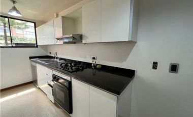 ARRIENDO APARTAMENTO EN EL POBLADO CALLE 10