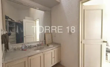 Casa en venta en Lomas de Tecamachalco Sección Cumbres, Huixquilucan, México