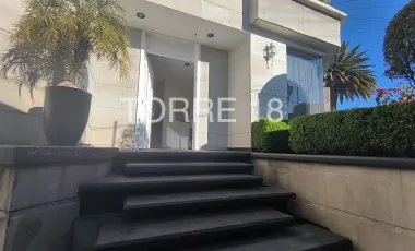 Casa en venta en Lomas de Tecamachalco Sección Cumbres, Huixquilucan, México