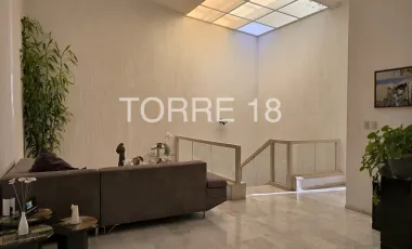 Casa en venta en Lomas de Tecamachalco Sección Cumbres, Huixquilucan, México