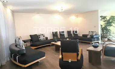 Casa en venta en Lomas de Tecamachalco Sección Cumbres, Huixquilucan, México