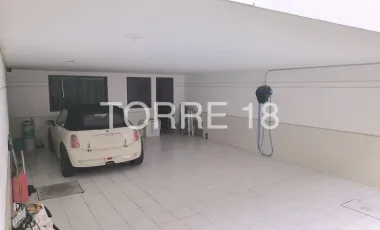 Casa en venta en Lomas de Tecamachalco Sección Cumbres, Huixquilucan, México