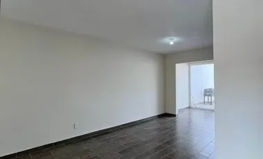 Casa en venta en Fuentes del Valle, Tultitlán, México