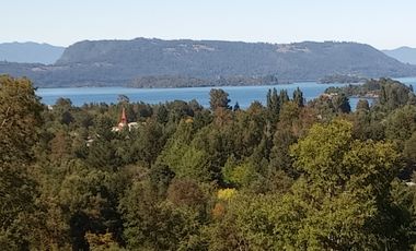 TERRENO EN ALTURA CON VISTA AL LAGO CALAFQUEN, LICAN RAY