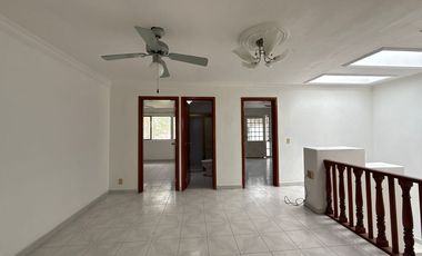 Casa renta Bugambilias 1era sección, muy cerca de la plaza, Zapopan, Jalisco