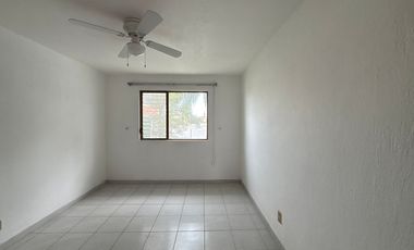 Casa renta Bugambilias 1era sección, muy cerca de la plaza, Zapopan, Jalisco