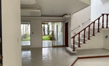 Casa renta Bugambilias 1era sección, muy cerca de la plaza, Zapopan, Jalisco