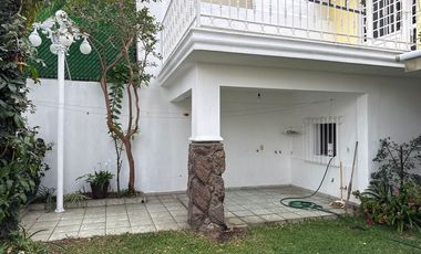 Casa renta Bugambilias 1era sección, muy cerca de la plaza, Zapopan, Jalisco