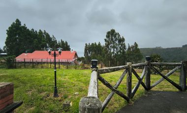 CASA EN PREDIO DE 1,1 HECTÁREAS EN CHONCHI, CHILOÉ