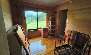 CASA EN PREDIO DE 1,1 HECTÁREAS EN CHONCHI, CHILOÉ